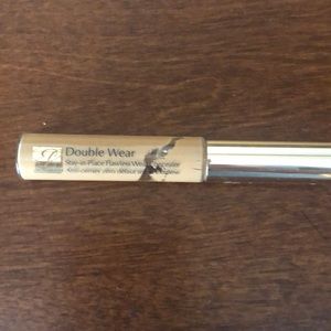 Warm Medium Double Wear Concealer